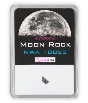 Medium Moon Meteorite