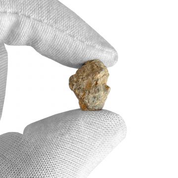 1.6g Moon Meteorite / Laayoune 002