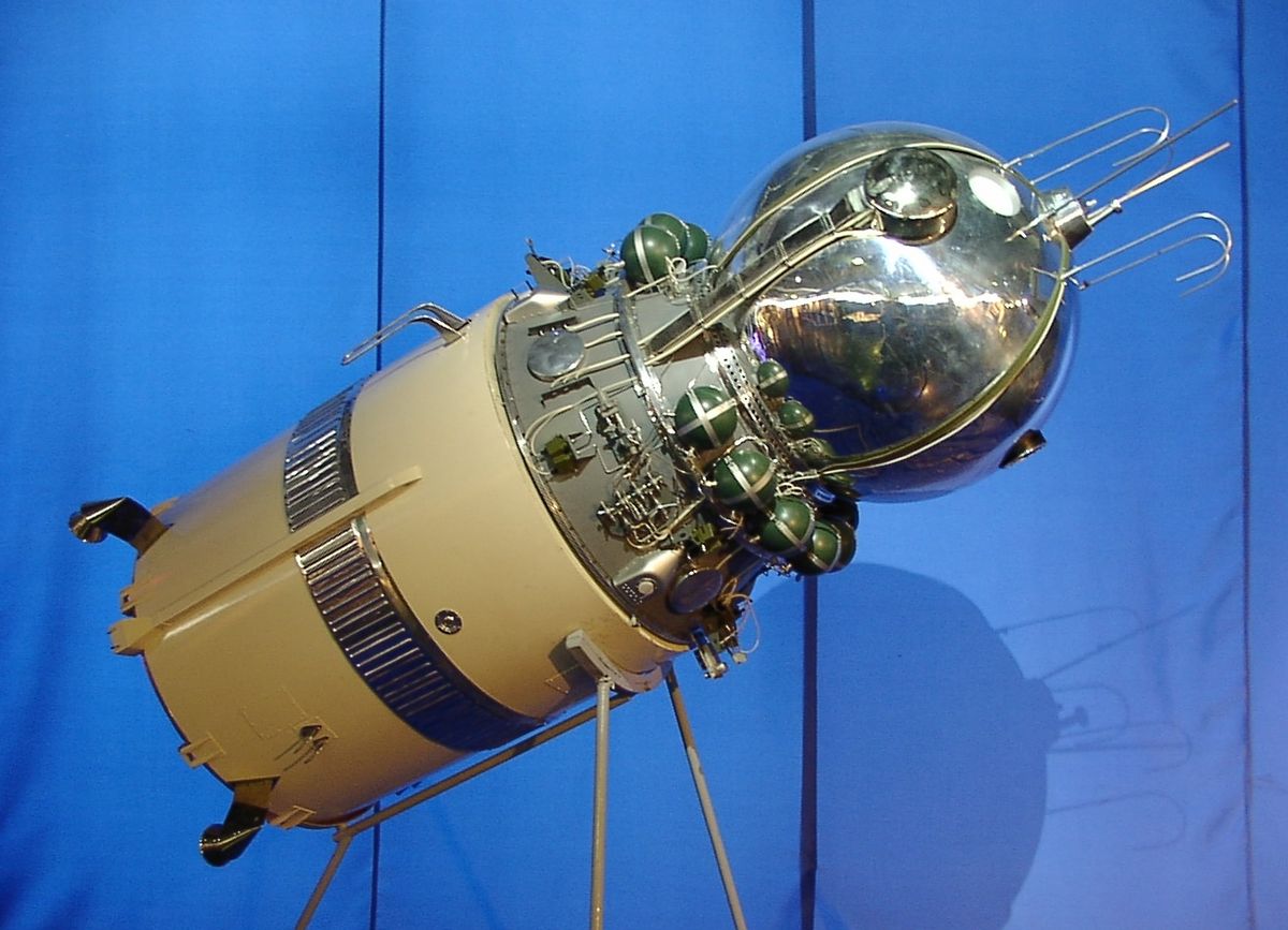 Vostok 2 model