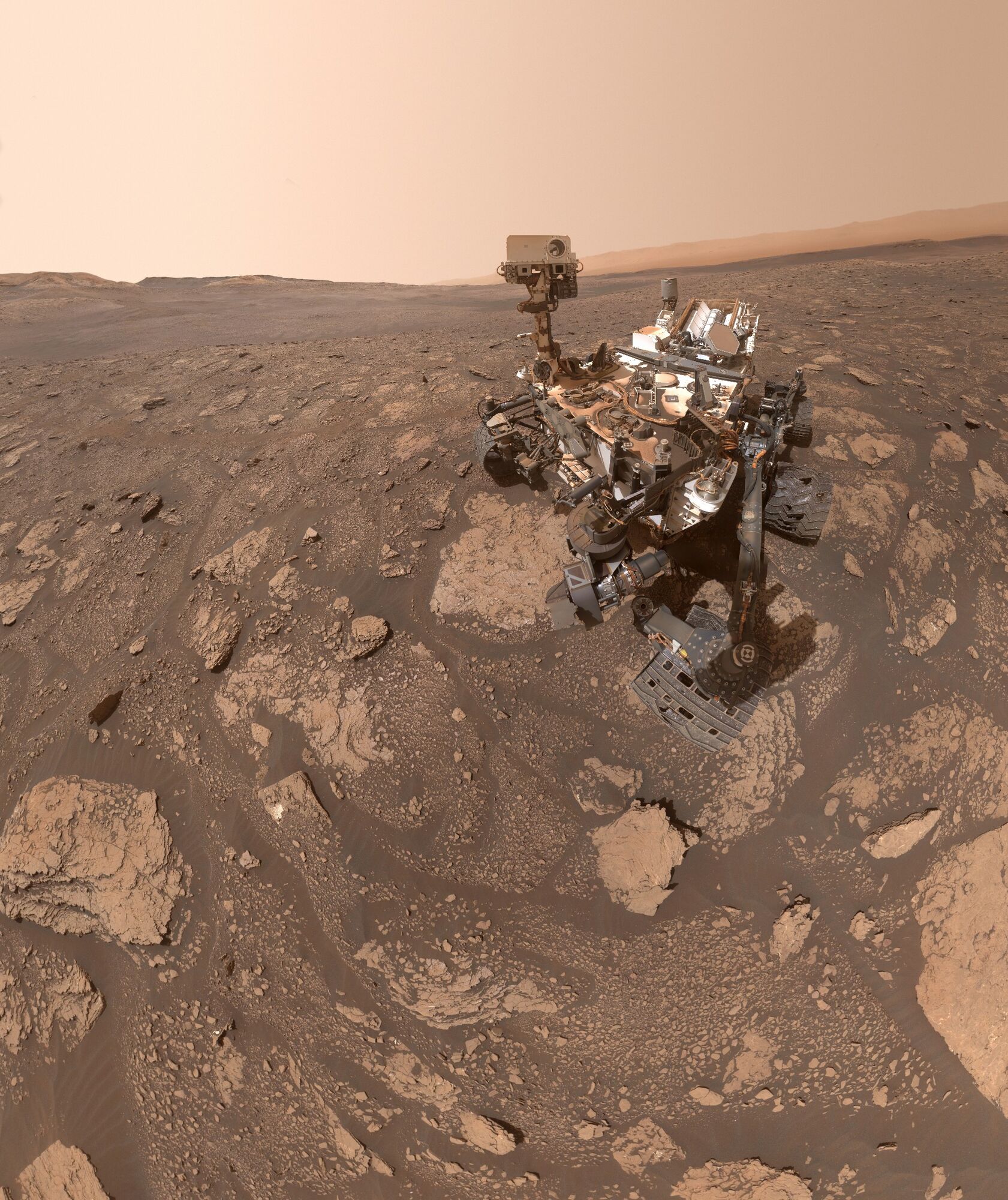 Curiosity rover taking picture of itself on Mars surface
