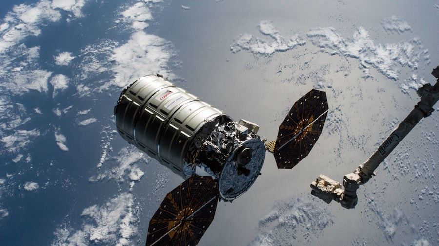 grumman cygnus ng-10 arriving at the international space station