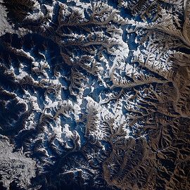 Mount Everest from Space during STS-80